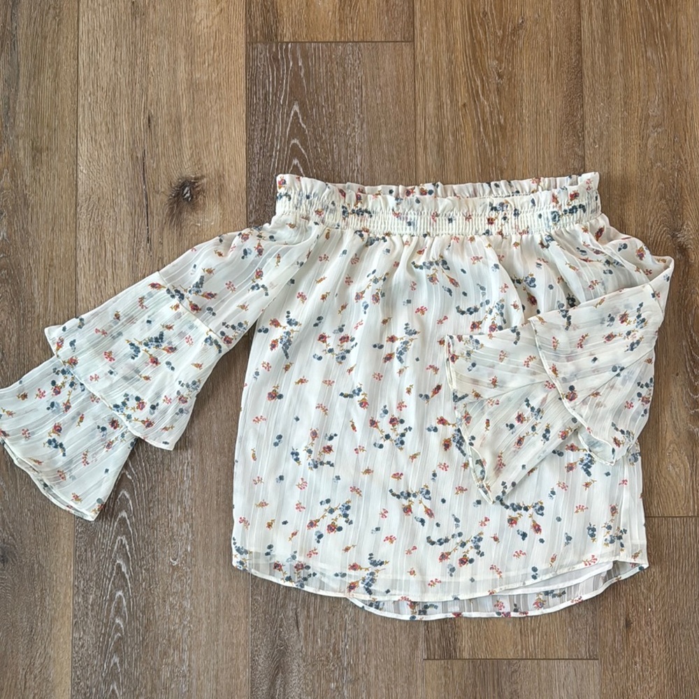 Floral Off-Shoulder Blouse